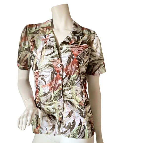 New, Never Worn. Half sleeve, button front women's shirt. Size: medium - Picture 1 of 7